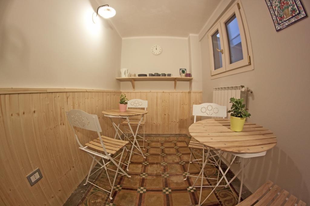 Palazzo 900 Bed and Breakfast Brindisi Eksteriør billede